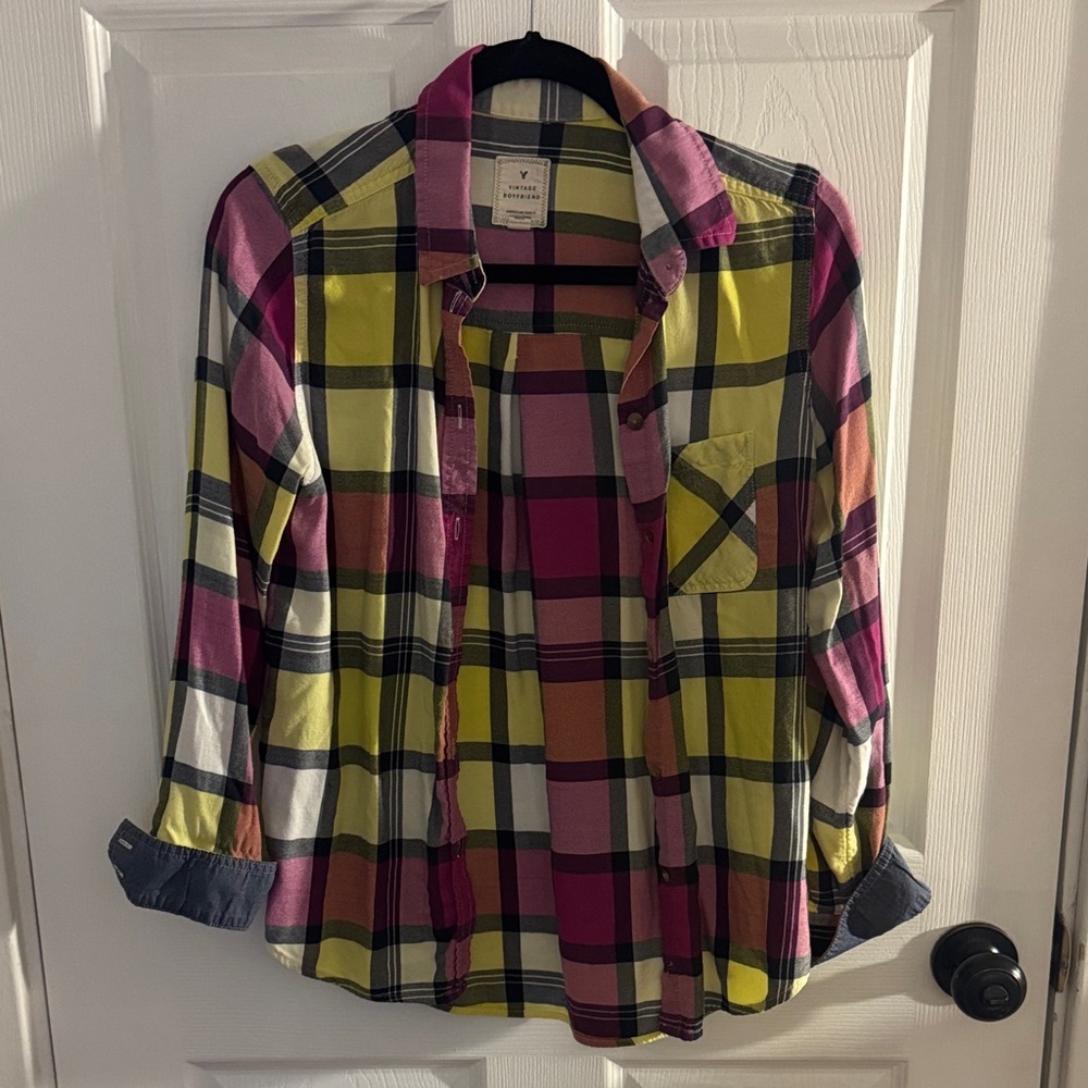 American Eagle Vintage Boyfriend Plaid Button Up